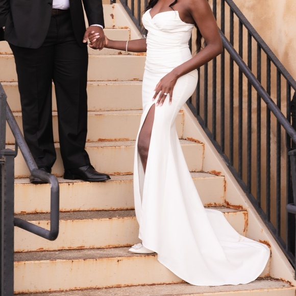 Club L London Elene White Pleated Split Fishtail Maxi Dress - Picture 2 of 6